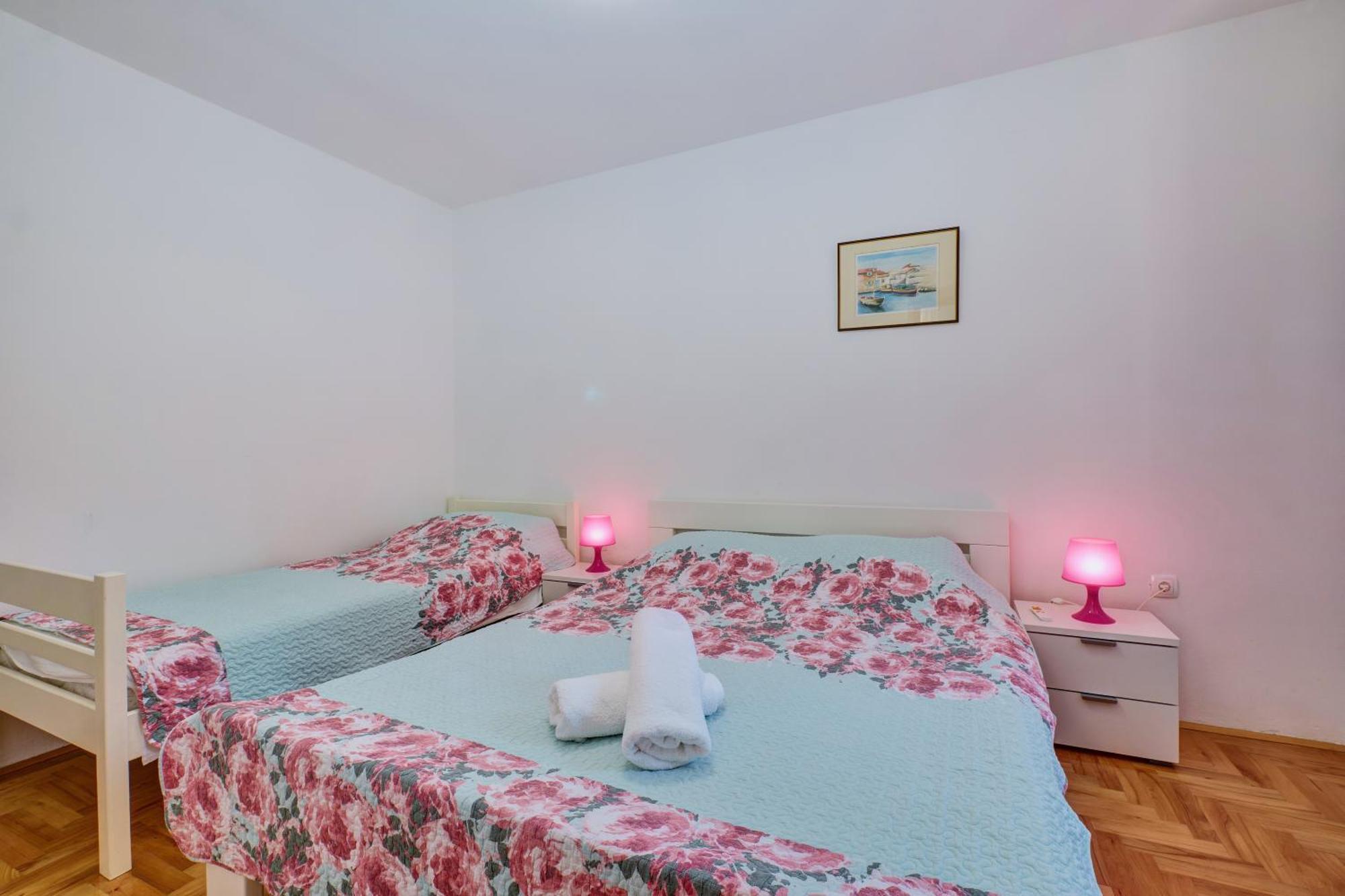Apartments Suzana Mali Losinj Exterior photo