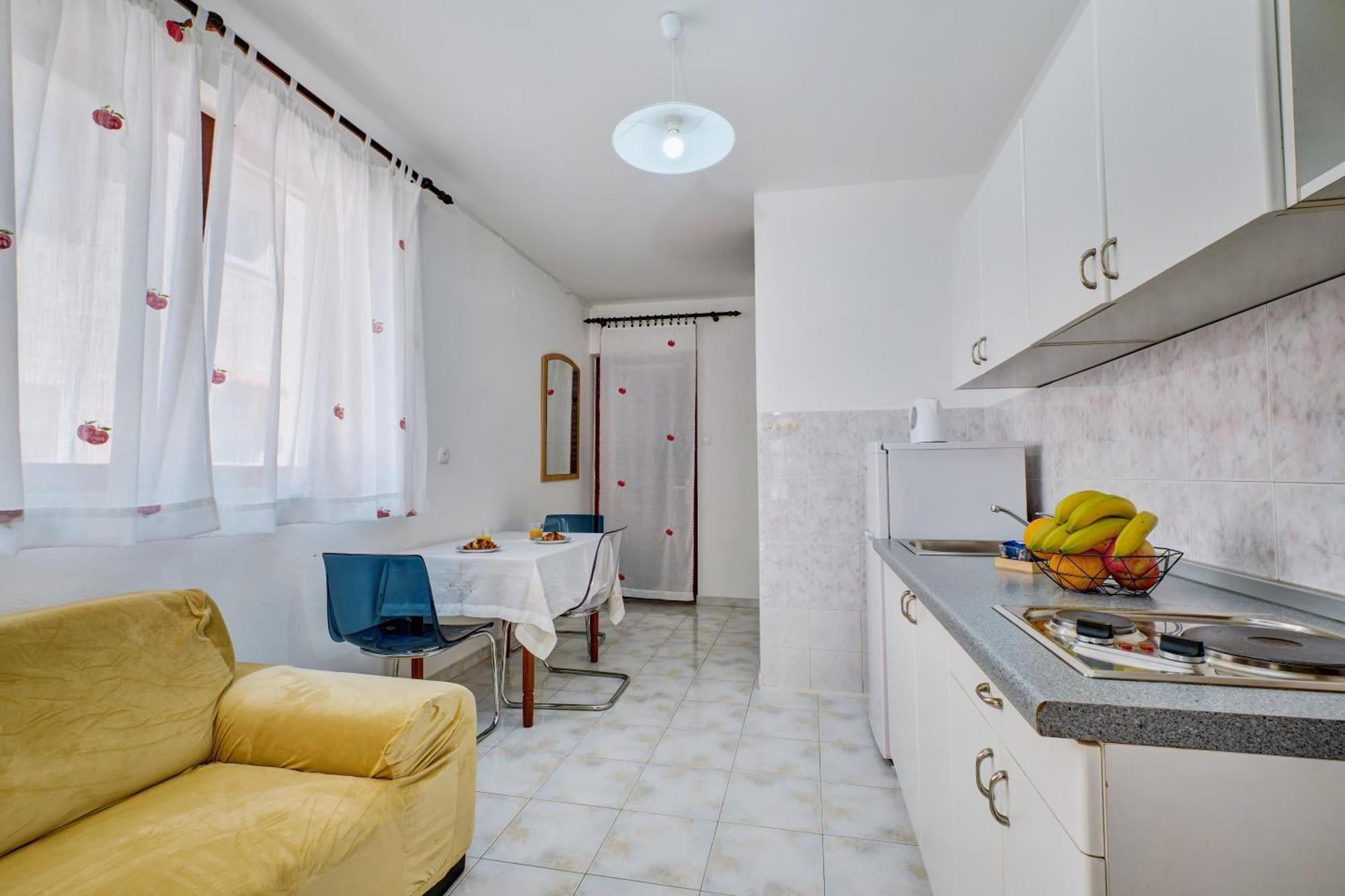 Apartments Suzana Mali Losinj Exterior photo
