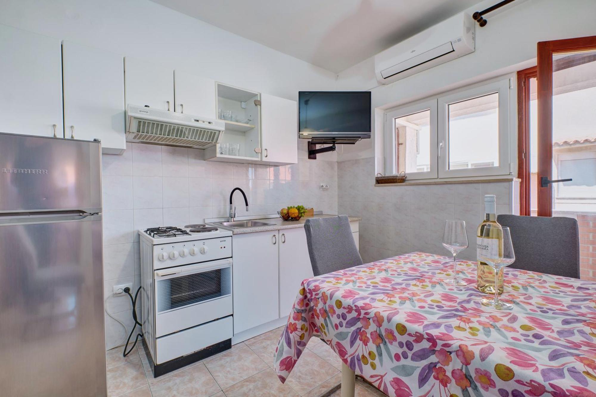 Apartments Suzana Mali Losinj Exterior photo