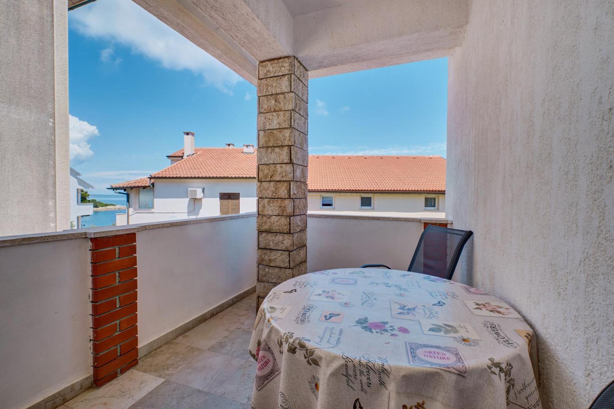 Apartments Suzana Mali Losinj Exterior photo